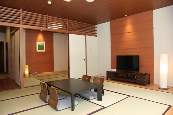 กรุณาผ่อนคลายในห้องพักที่กว้างขวาง