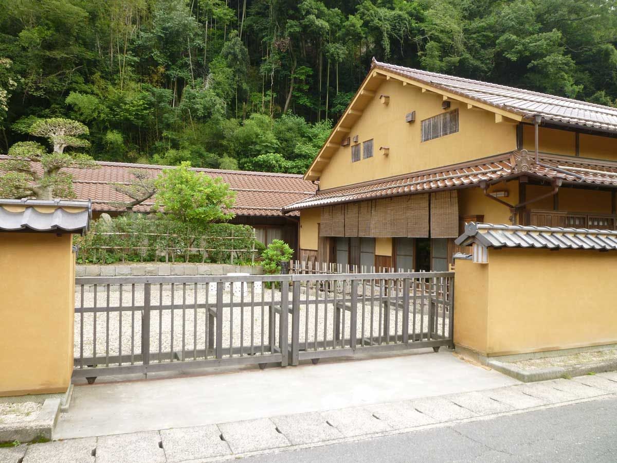 มีความอบอุ่นจากการก่อสร้างด้วยไม้ทั้งหมด