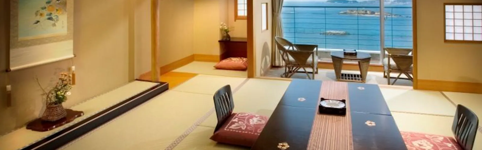 日間賀島 いすず館