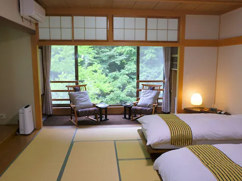 ห้องพักสไตล์ญี่ปุ่น 12.5 เสื่อทาทามิ พร้อมเตียงต่ำในอาคารหลัก <ไม่มีวิว>