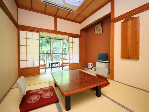 【旧館8畳和室一例】