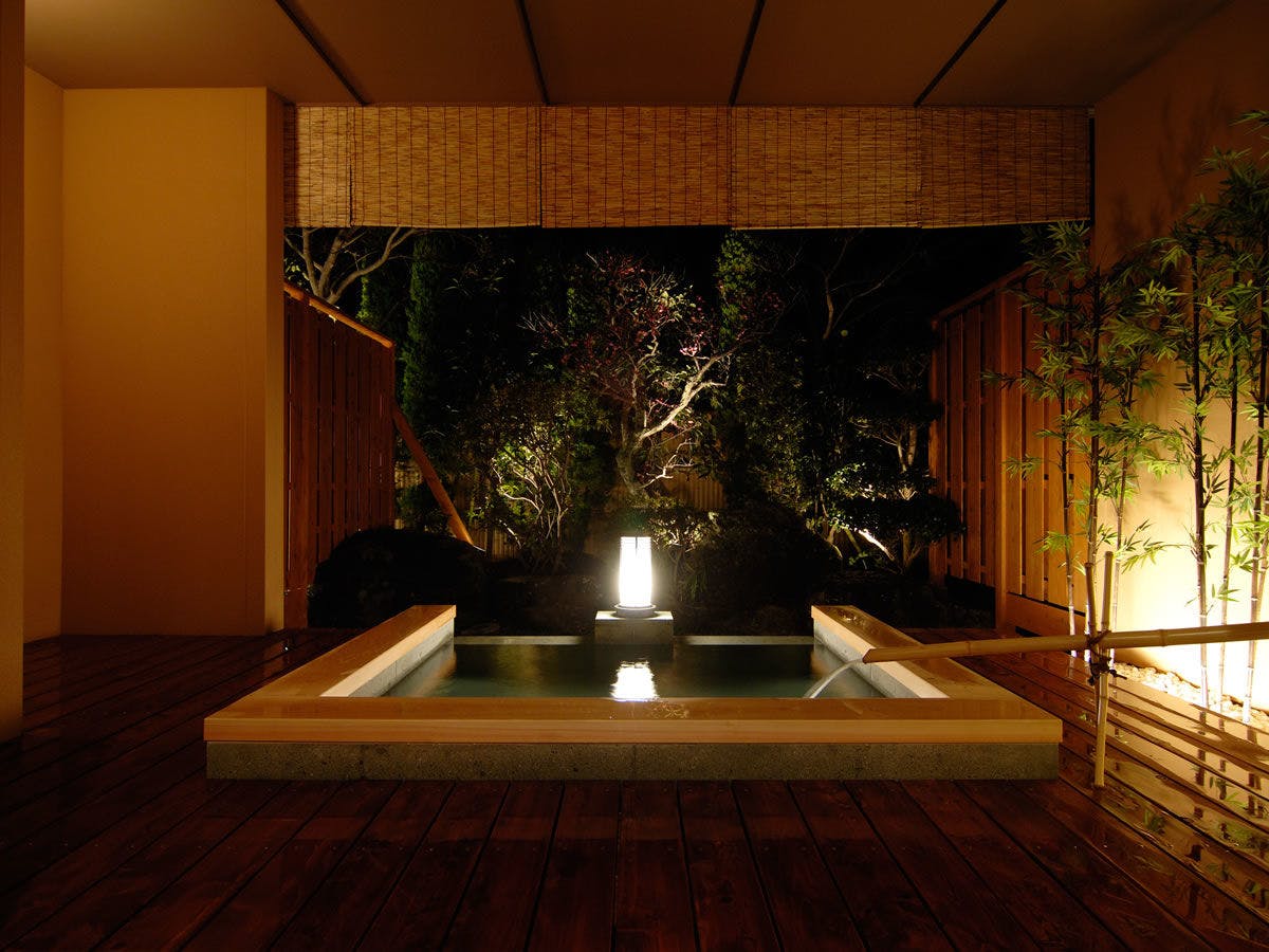 香湯楼井川 (KOUYUROU IKAWA)