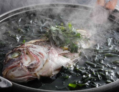 鯛の香草蒸し