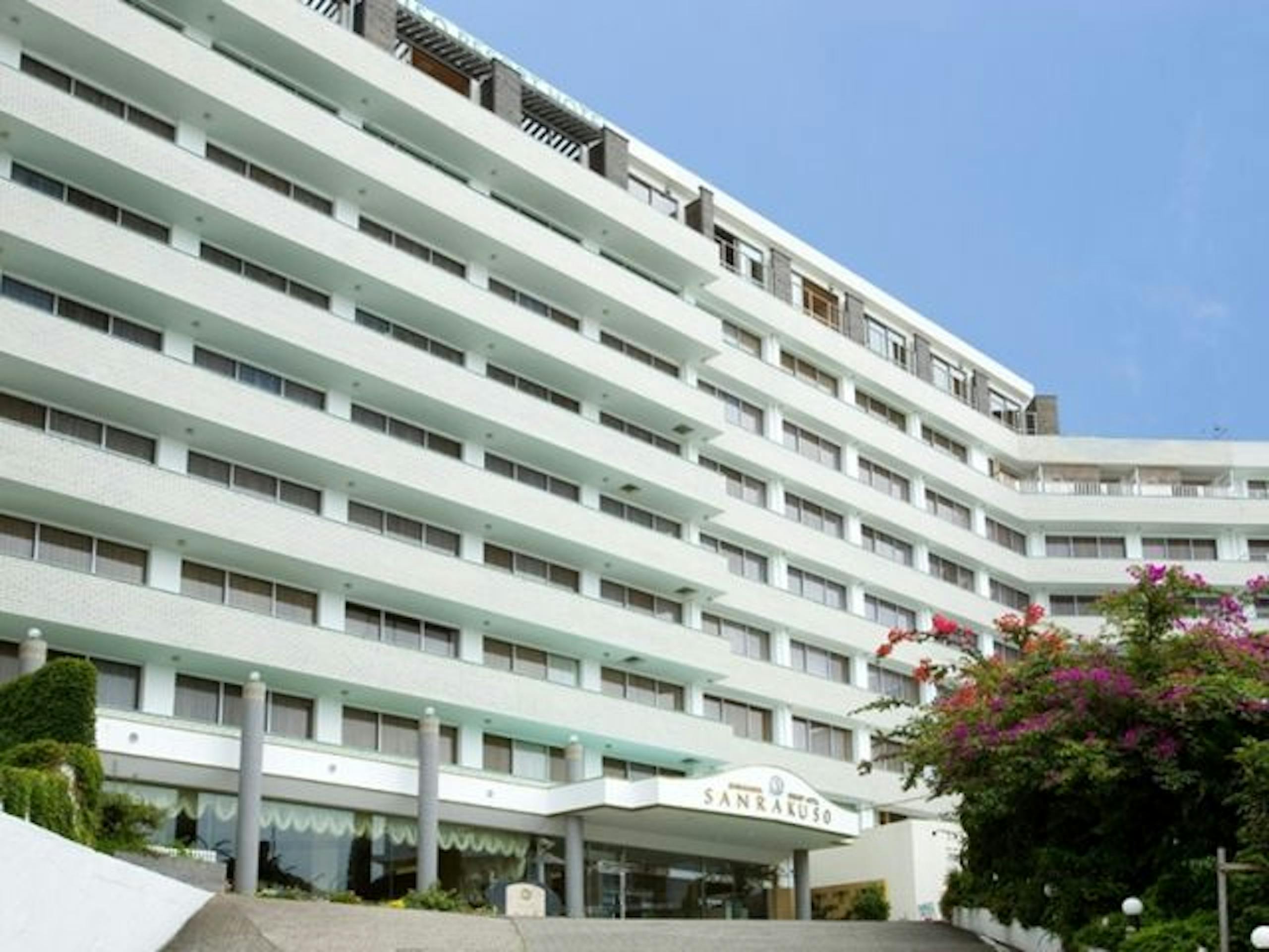 白良浜海水浴場の周辺でホテルや旅館など近くて歩いて行ける宿8選 Iisentaku 白良浜海水浴場の周辺でホテルや旅館など近くて歩いて行ける宿8選 Iisentaku