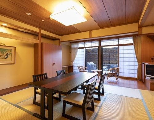 【小さなお庭付禁煙和室10畳】≪客室一例≫