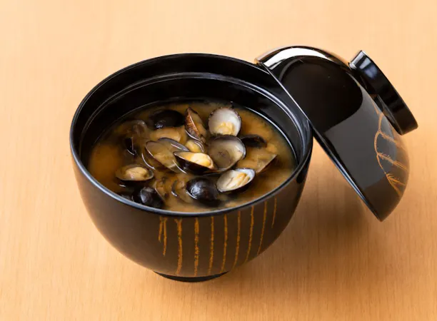 朝に嬉しい味噌汁。(一例)