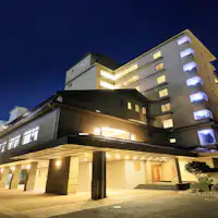 やわらかな灯りが皆さまをお迎え