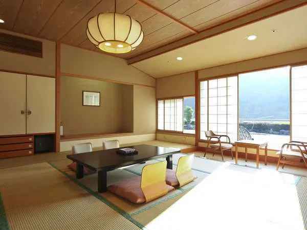 清山館