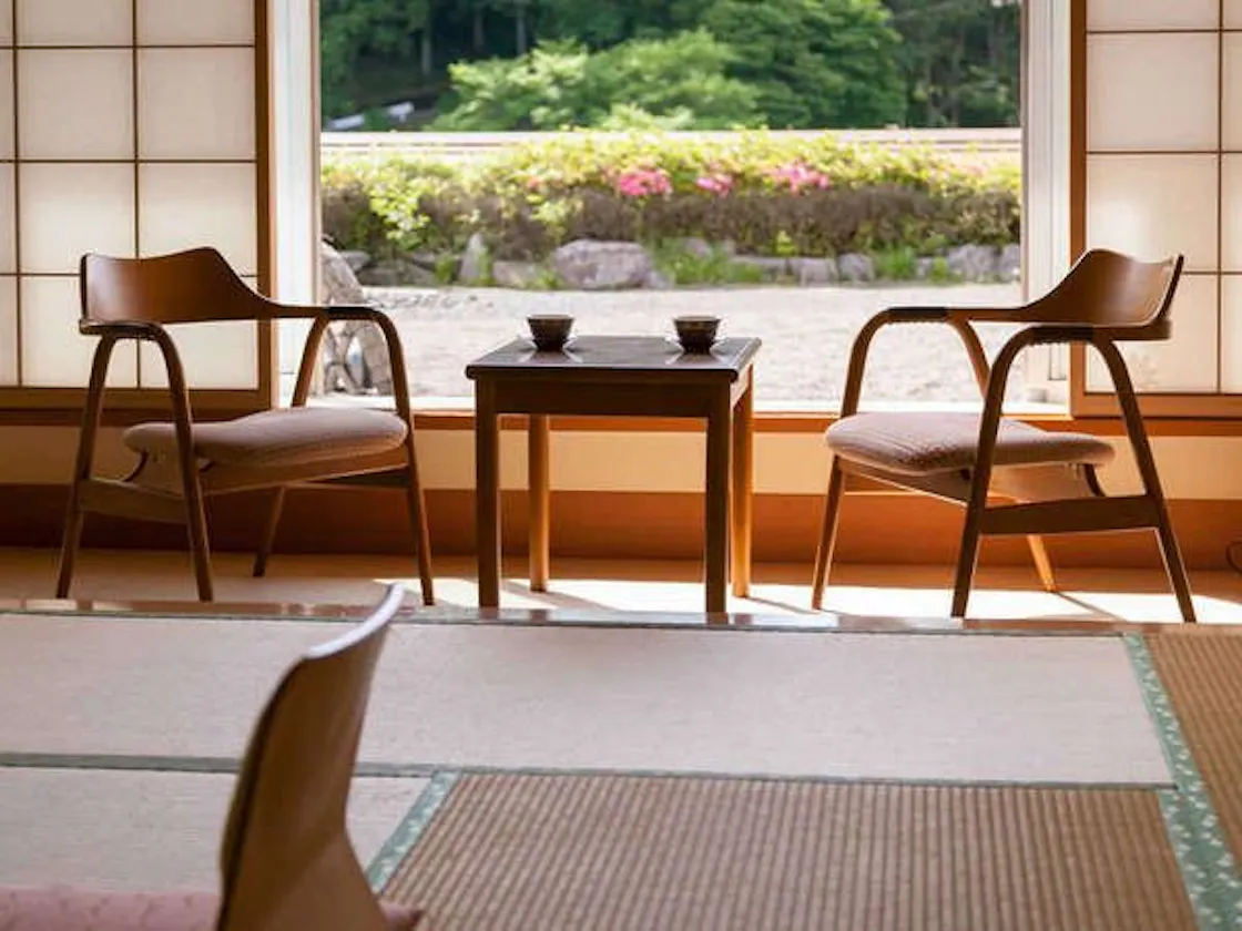 清山館
