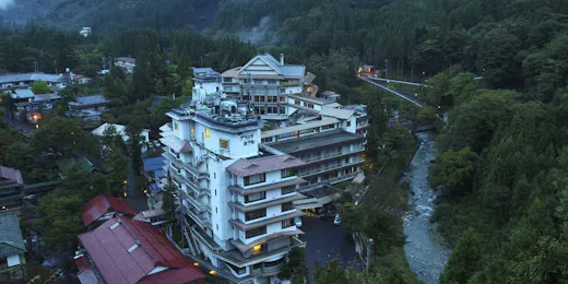 四万グランドホテル