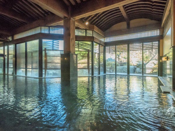 あわら温泉グランドホテル　湯めぐりの宿