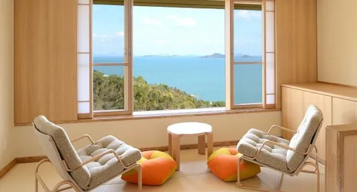 和洋室(禁煙)のお部屋。瀬戸内海を一望!