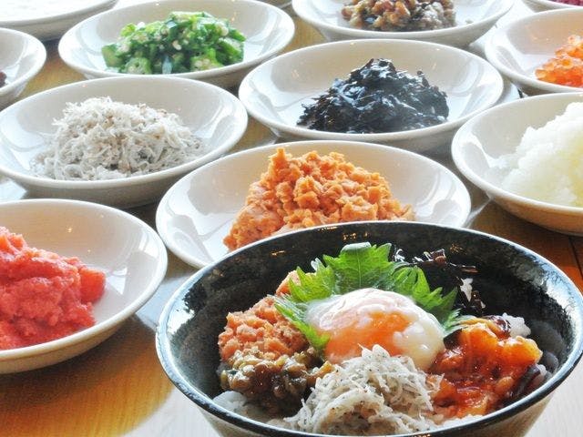 自分で作るオリジナル朝丼ぶり