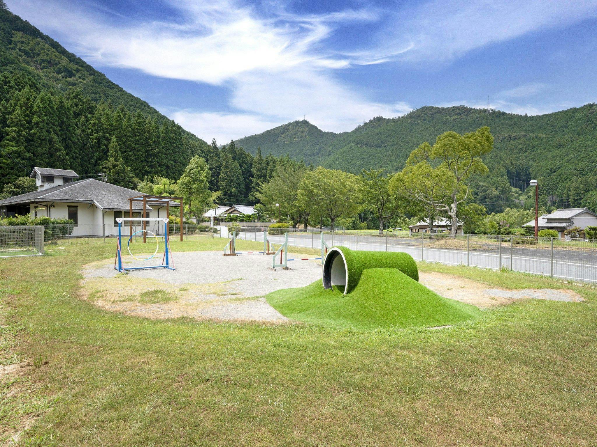 わんわんパラダイス 松阪（旧：松阪わんわんパラダイス 森のホテルスメール）
