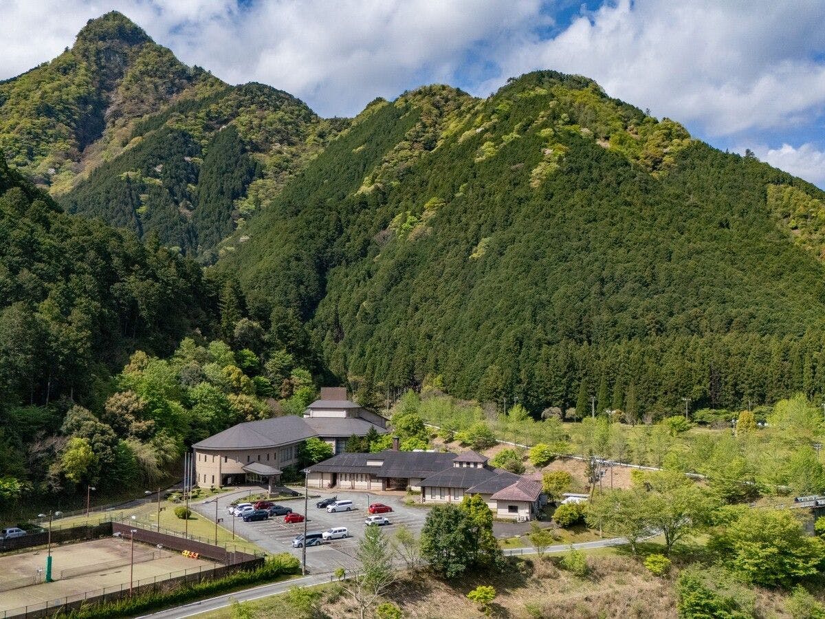 わんわんパラダイス 松阪（旧：松阪わんわんパラダイス 森のホテルスメール）
