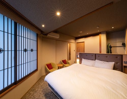 【313】ベッドはシモンズ製