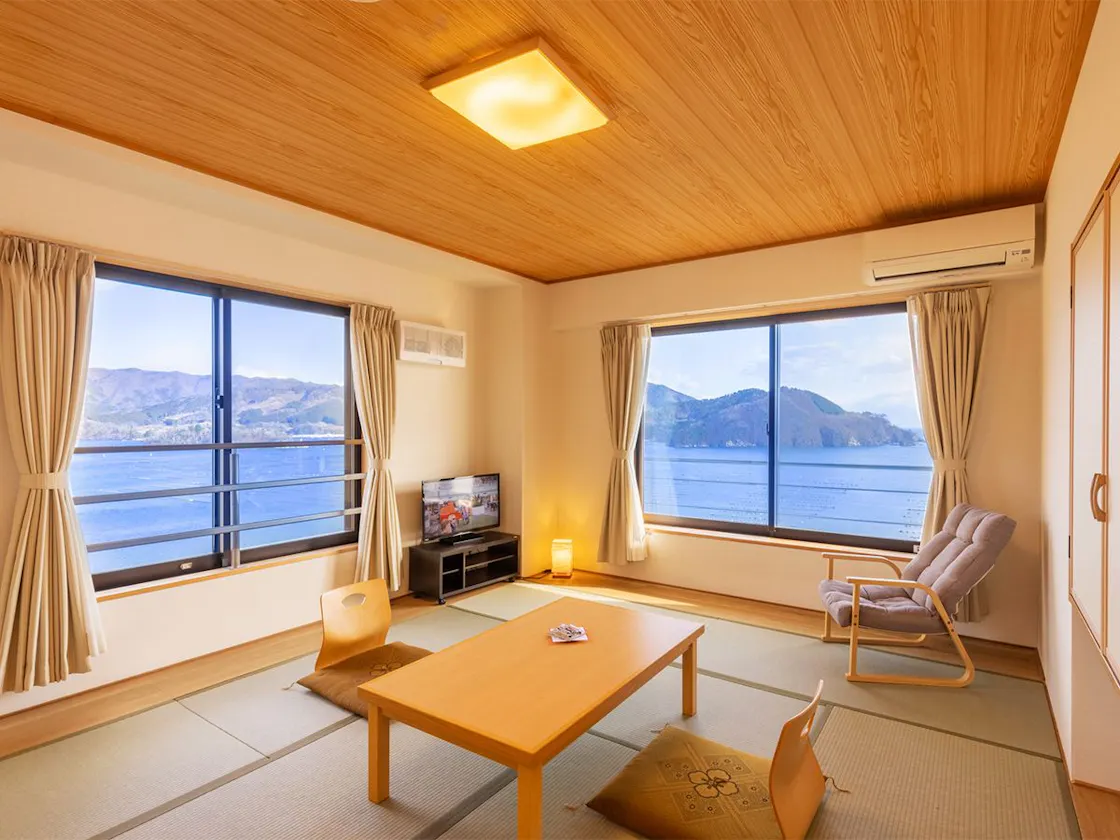 【角部屋-和室10畳】