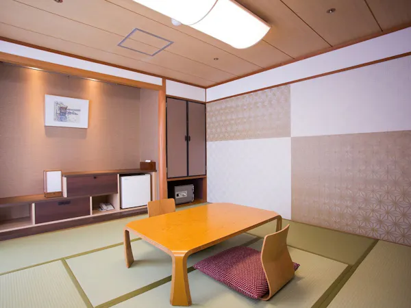【南館8畳】<バス付き・眺望なし>