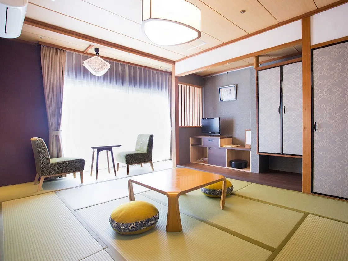 【南館8畳】<バス付き・眺望なし>