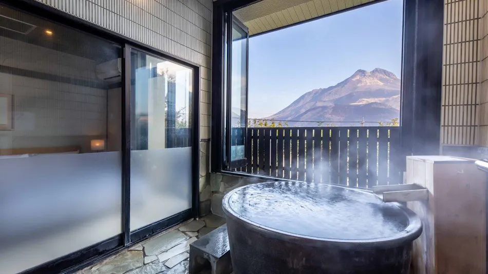 Bisei: Inn with a View of Mount Yufu