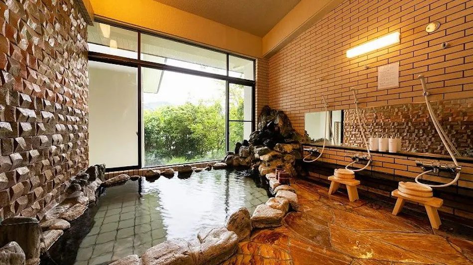 Bisei: Inn with a View of Mount Yufu