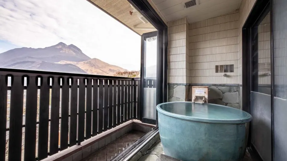 Bisei: Inn with a View of Mount Yufu
