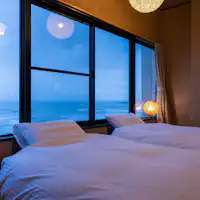 お部屋の窓からは太平洋を一望頂けます!