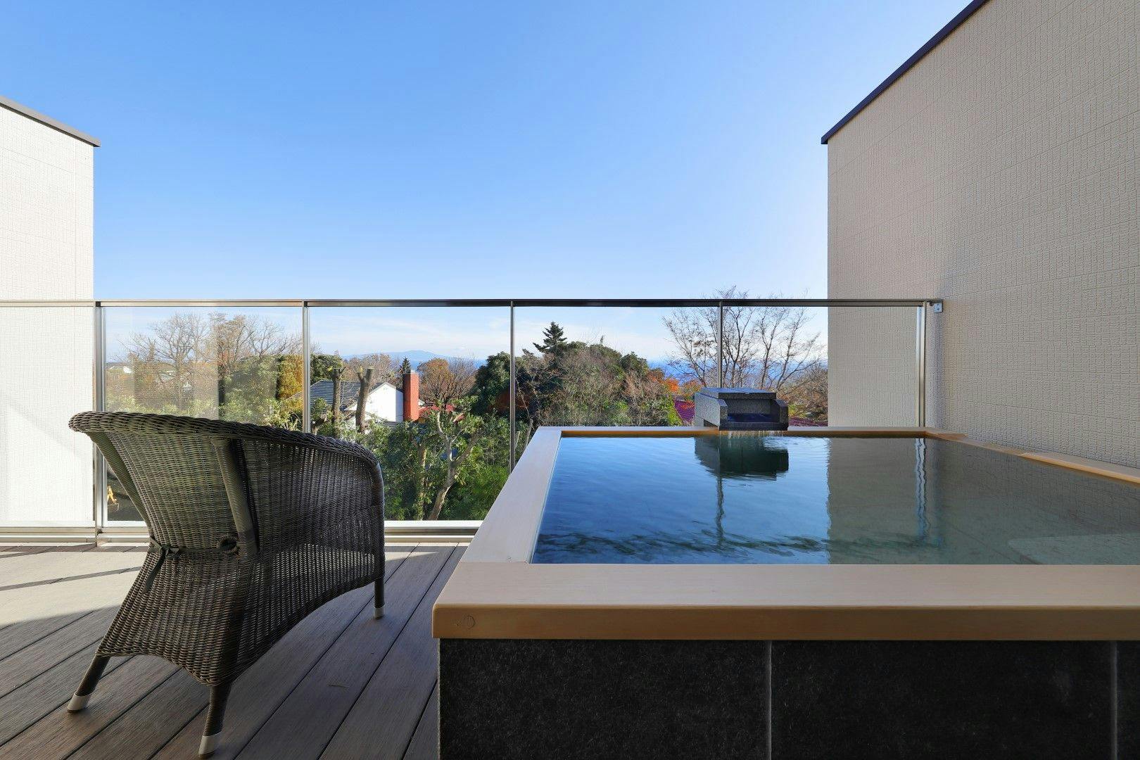 ラ・ドッグリゾート 伊豆高原 全室露天付き客室と部屋食の愛犬の宿