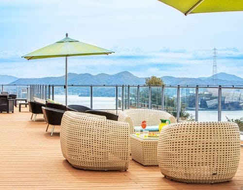 クラブハウステラス