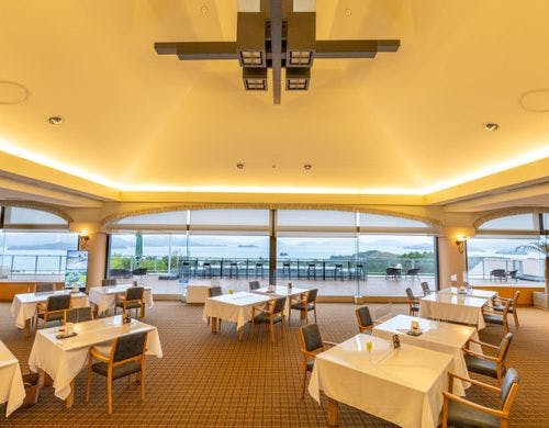 クラブハウスレストラン