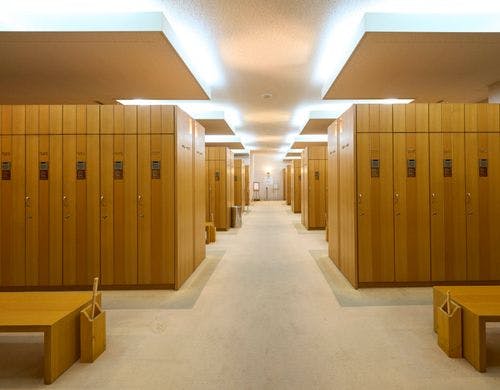 ロッカールーム