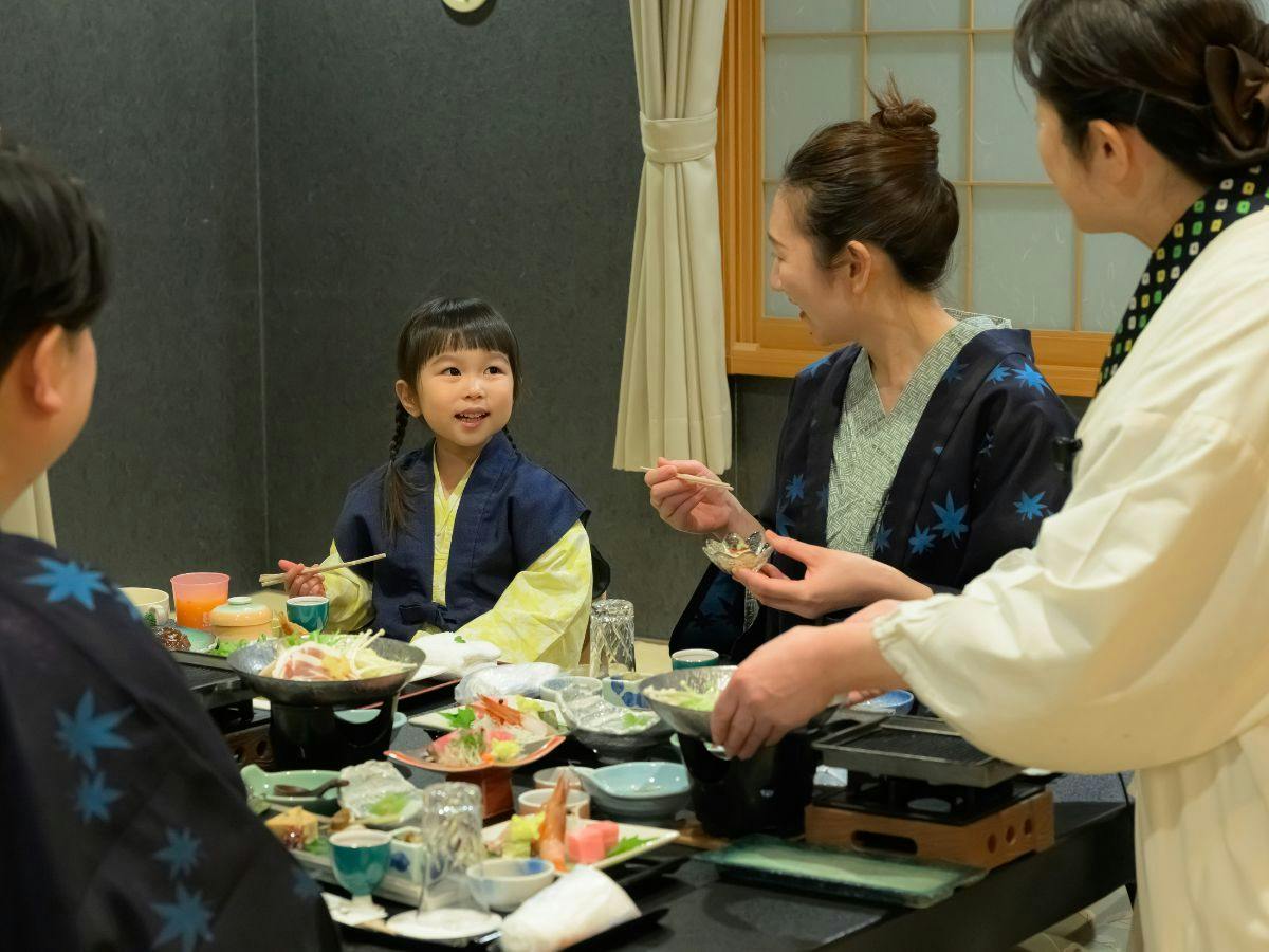 【夕食お部屋食｜特選会席】ふたりで過ごす贅沢な湯籠り旅～とちぎ和牛と旬を愉しむ＜2食・松＞