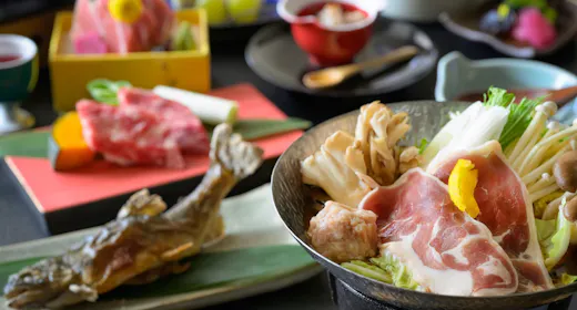 【季節のお任せ会席】源泉かけ流しの湯巡りをお気軽に~湯に浸かり、旬を味わう<2食・梅>