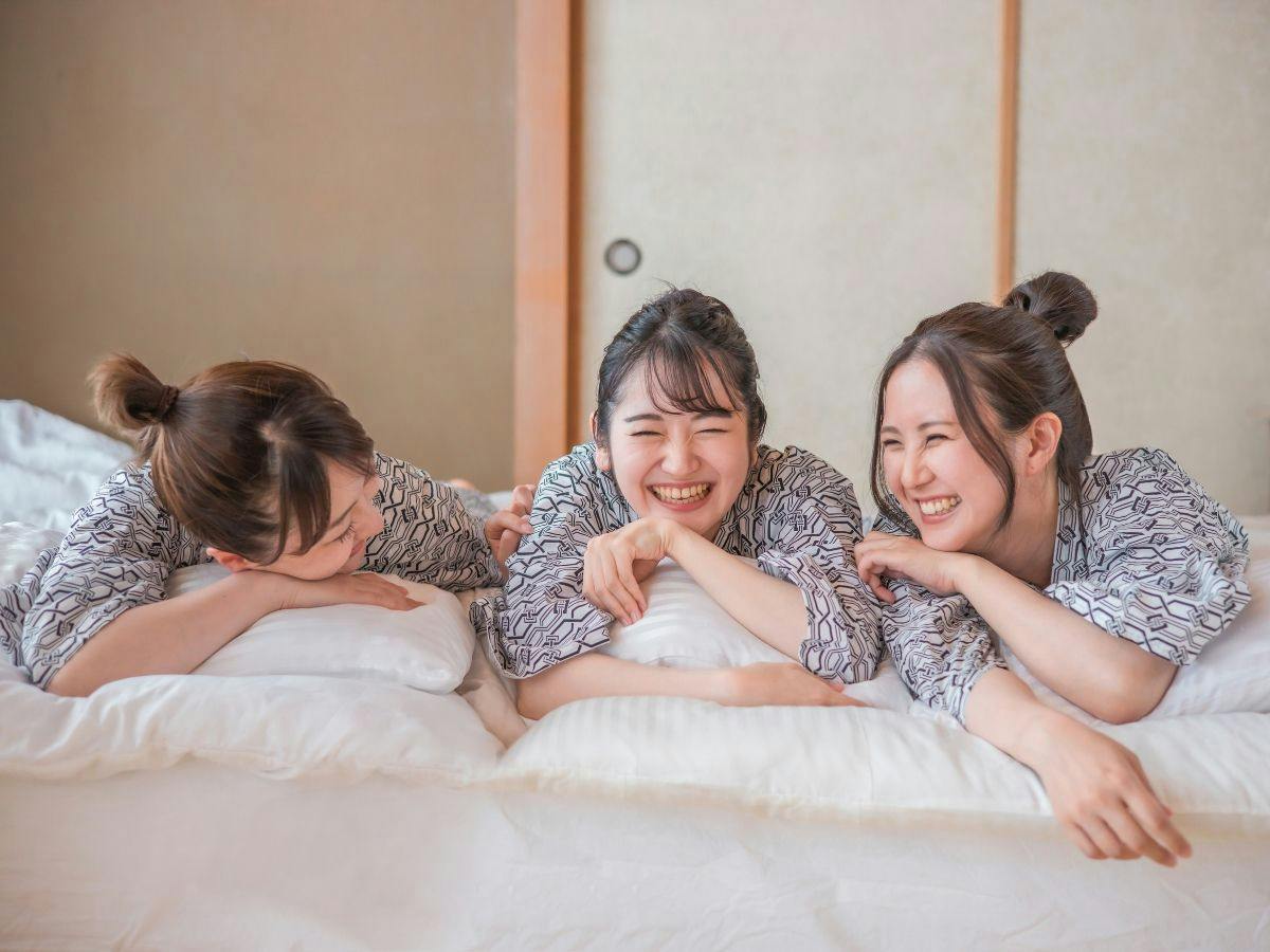 【学割プラン｜2食付】選べる特典でお得に満喫！楽しい思い出づくりの温泉旅＜お任せ会席・梅＞