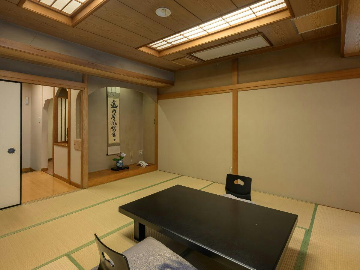 端正な和のしつらえに心和む畳の間