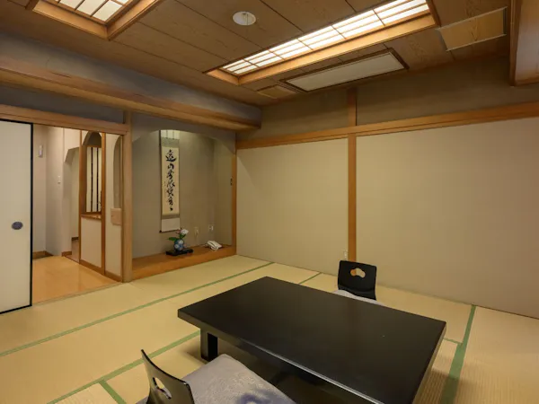端正な和のしつらえに心和む畳の間