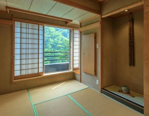端正な和のしつらえに心和む畳の間