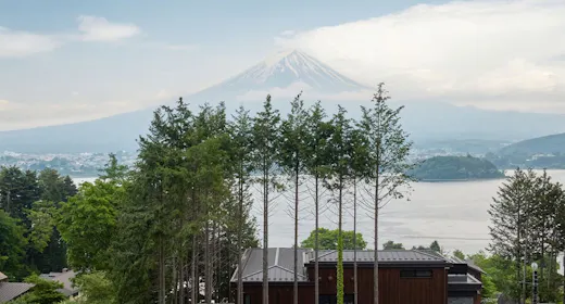 【2食付】富士山を望むホテルで大人の休日。夕食はAランク和牛のすき焼きに舌鼓
