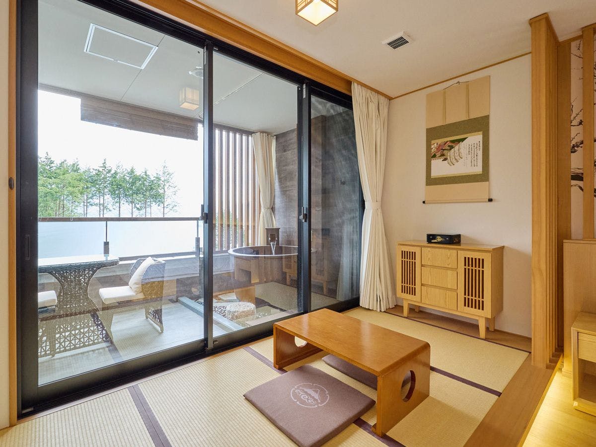 雲ノ上富士ホテル