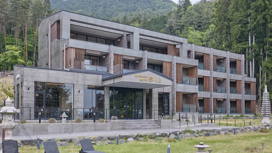 Kumo no Ue Fuji Hotel