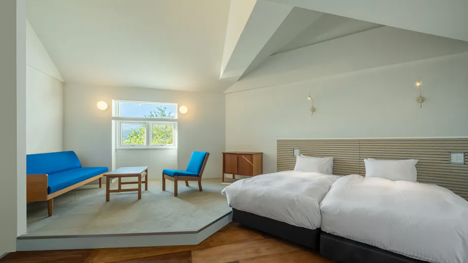 West-Karuizawa Hotel atelier blå by LONGINGHOUSE