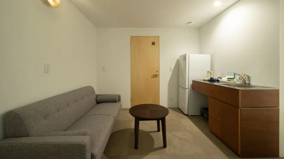 West-Karuizawa Hotel atelier blå by LONGINGHOUSE