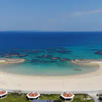 施設目の前のビーチ