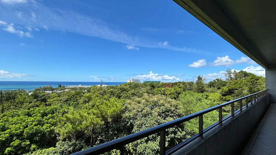 Stay Like a Local: Adult Hideaway Hotel & Condominium with Ocean View on a Hill in Onna Village - Tsuchibana Tsuchibana
