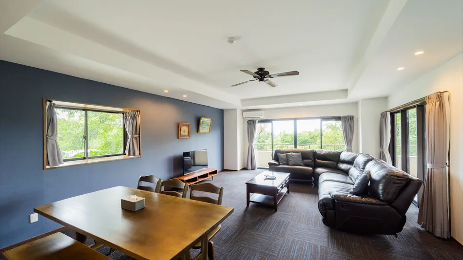 Stay Like a Local: Adult Hideaway Hotel & Condominium with Ocean View on a Hill in Onna Village - Tsuchibana Tsuchibana