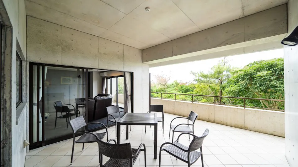 Stay Like a Local: Adult Hideaway Hotel & Condominium with Ocean View on a Hill in Onna Village - Tsuchibana Tsuchibana