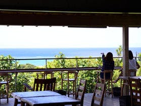 コンドミニアム風のテラス土花土花（どかどか）