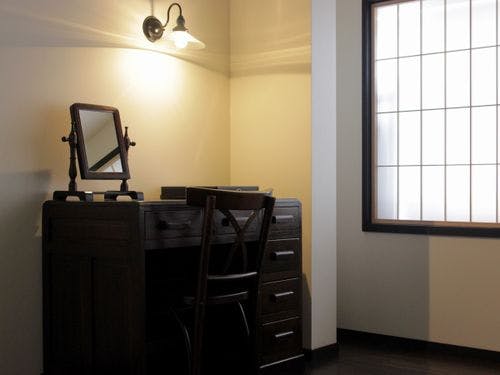 ２階寝室のデスク