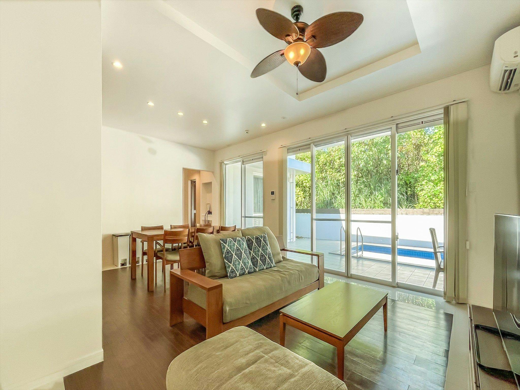 【PLAGE: ห้องนั่งเล่นและห้องรับประทานอาหาร】