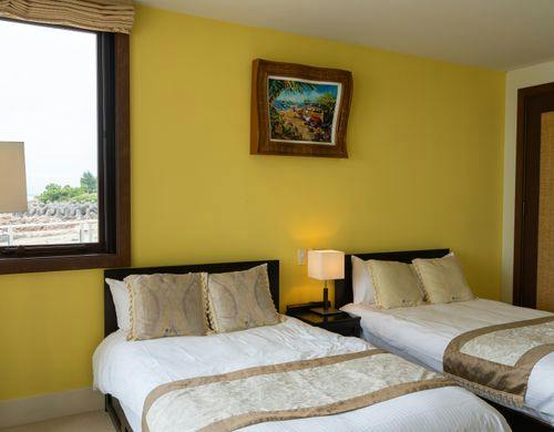 Room103